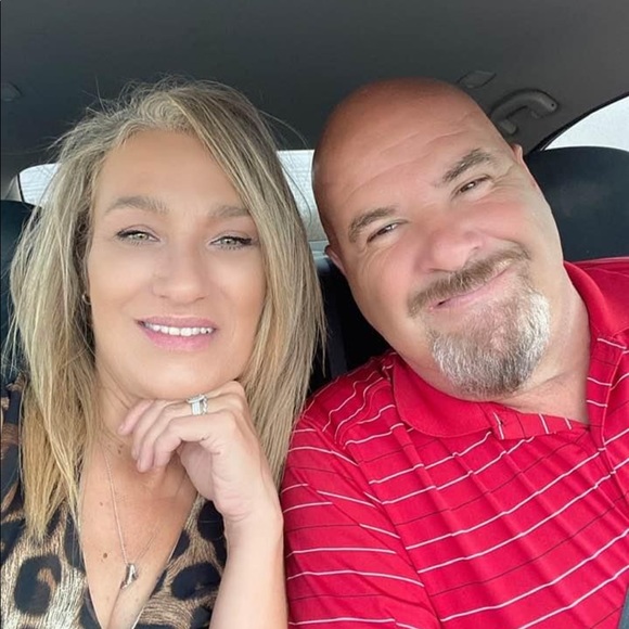 MEET YOUR POSHER - Picture 5 of 16